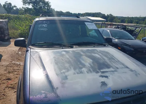 1999 Ford Explorer Sport из США, поврежденный, VIN 1FMYU22EXXUA72043